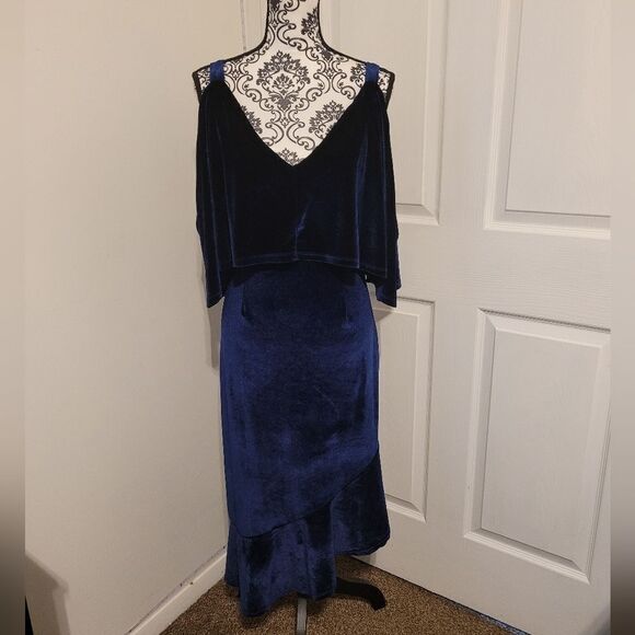 Asos blue velvet dress - Picture 1 of 6